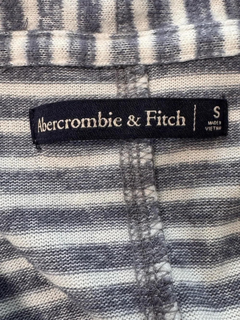 Abercrombie & Fitch Cardigan Sweater Women’s Small Striped